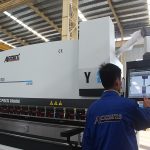 commande tactile écran cnc presse plieuse machine 6 axes 220T 4000MM siemens puissance du moteur