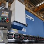 presse hydraulique populaire de presse de commande numérique par ordinateur avec le système de contrôle estun E210 WC67Y- 125Ton / 3200mm avec le service d'ingénieur