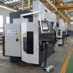 presse plieuse synchronisée hydraulique haute performance avec robot